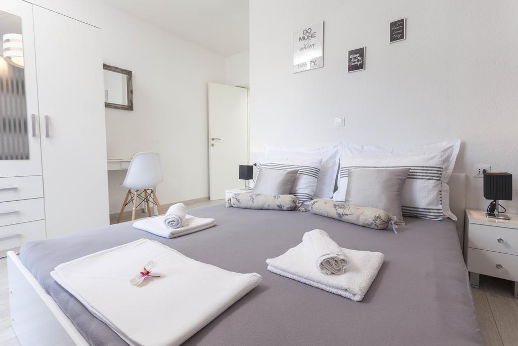 Apartmani Marina Makarska Buitenkant foto